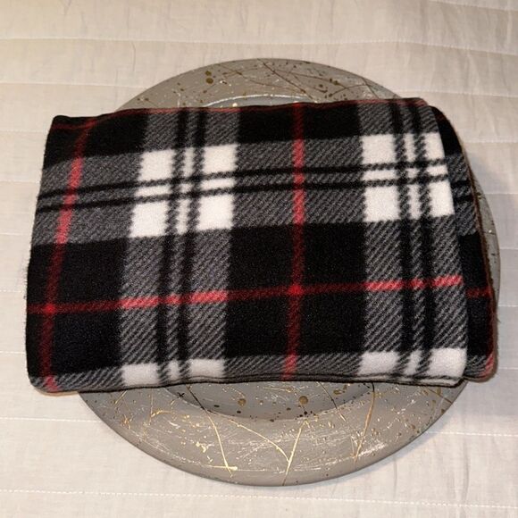 Bryant & Stratton Holiday Gifting Picnic or Lounge Plaid Fleece Blanket - Picture 2 of 9
